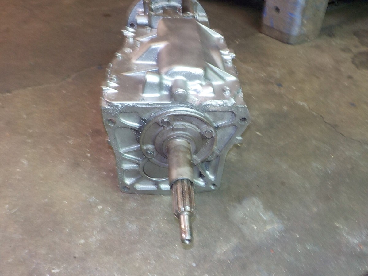 Jeep CJ 80-86 CJ5 CJ7 T4 Transmission 4 speed 10 Spline IN 23