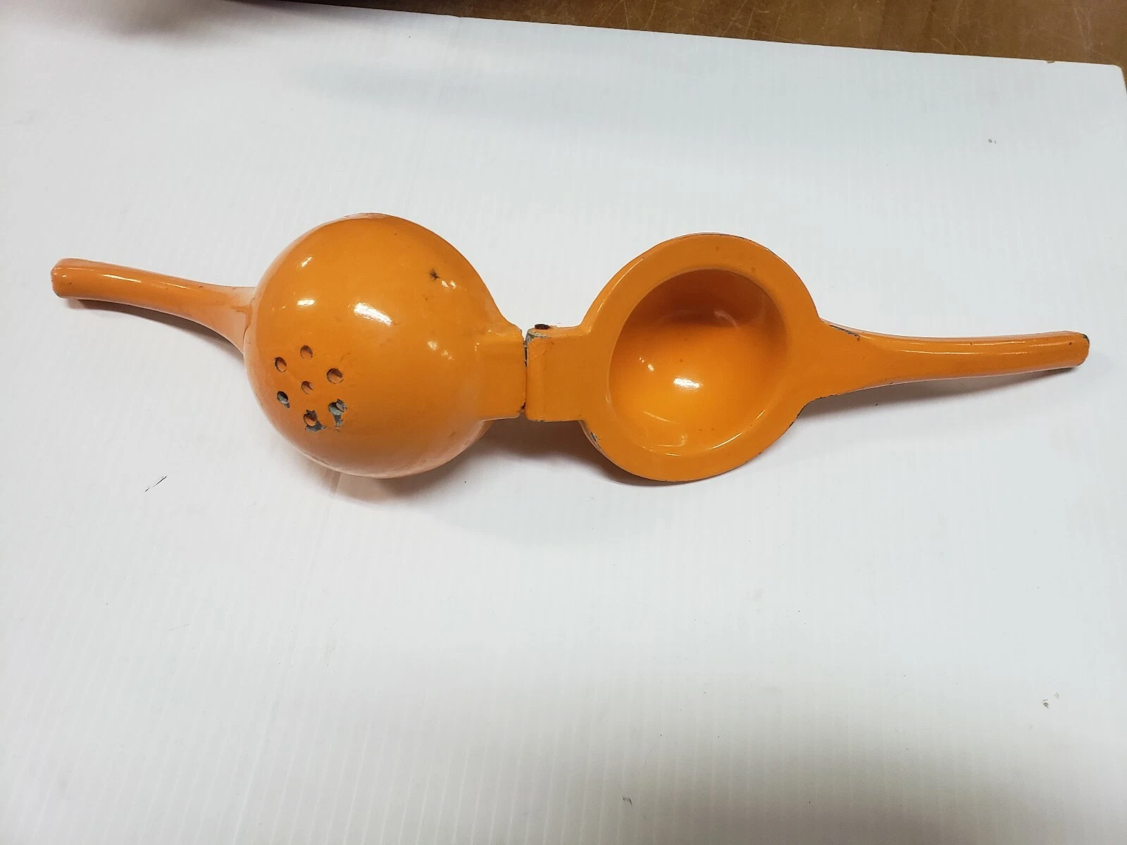 Orange Squeezer Manual Hand Held Citrus Juice Press METAL (FC-36-2-K)