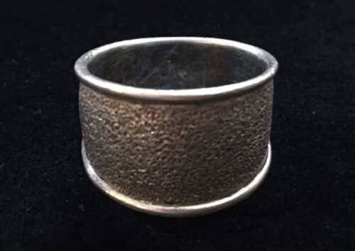 Vintage 925 Sterling Silver Signed Tapered & Stippled Cigar Band Size 6.75 Ring - Picture 1 of 12