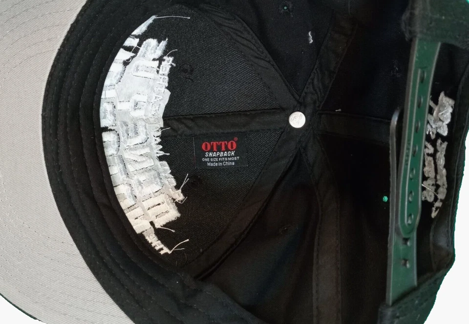 Floyd Mayweather/Conor McGregor "Money vs. The Notorious" Official Fight Hat NEW - Image 4 of 4