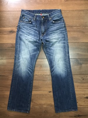 Uniqlo Straight Leg jeans UJ S002 