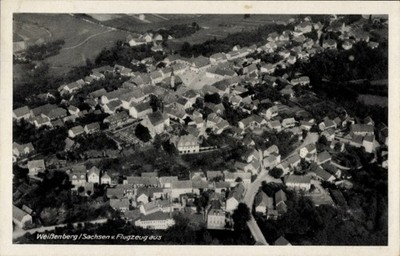 Ak Weißenberg in Sachsen, Luftaufnahme von  Häuser, Straßen,... - 11567758