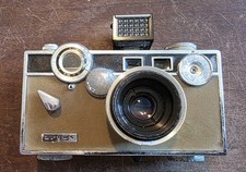 Vintage Argus C3 35mm Rangefinder Tan and Chrome Finish and a Top-Mounted Flash