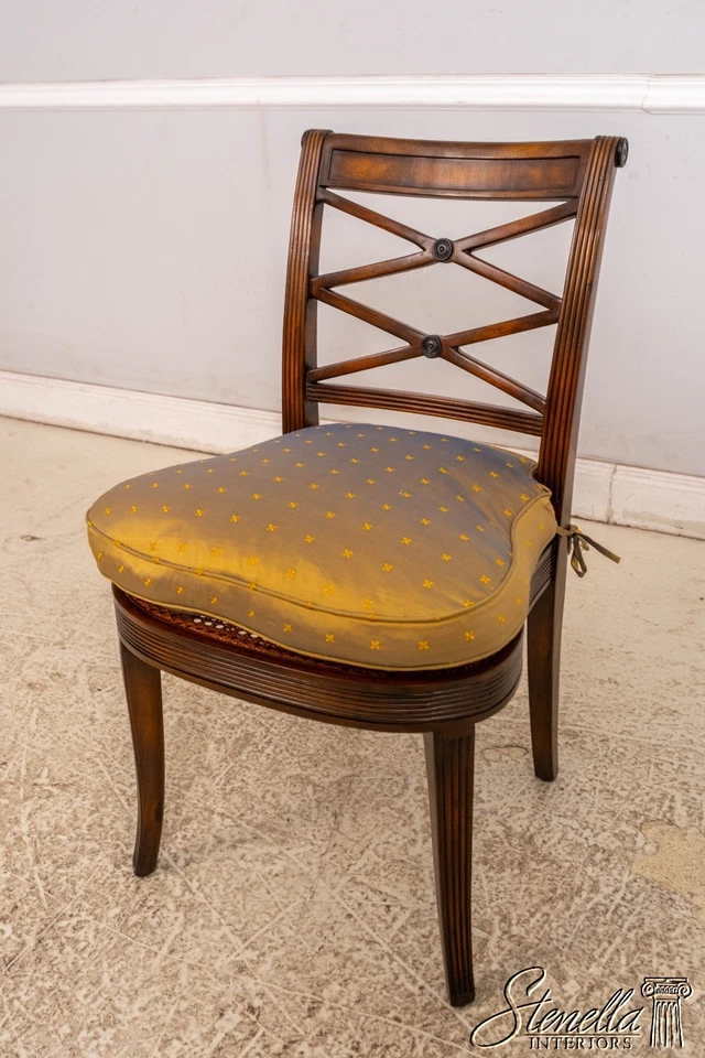 L70887: Juego de 6 sillas de comedor estilo asiento bastón de nogal THEODORE ALEXANDER Foto 4 de 4