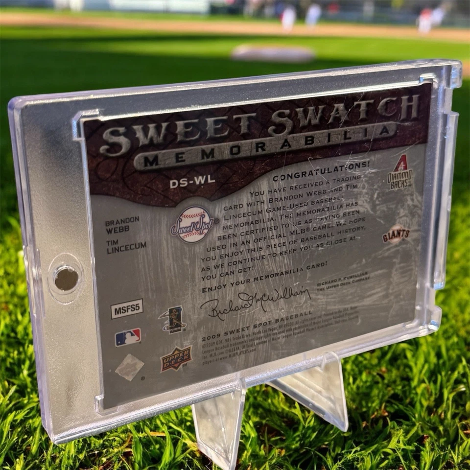 2009 Sweet Spot- Sweet Swatch Memorabilia Dual Tim Lincecum, Brandon Webb #DS-WL - Image 2 of 2
