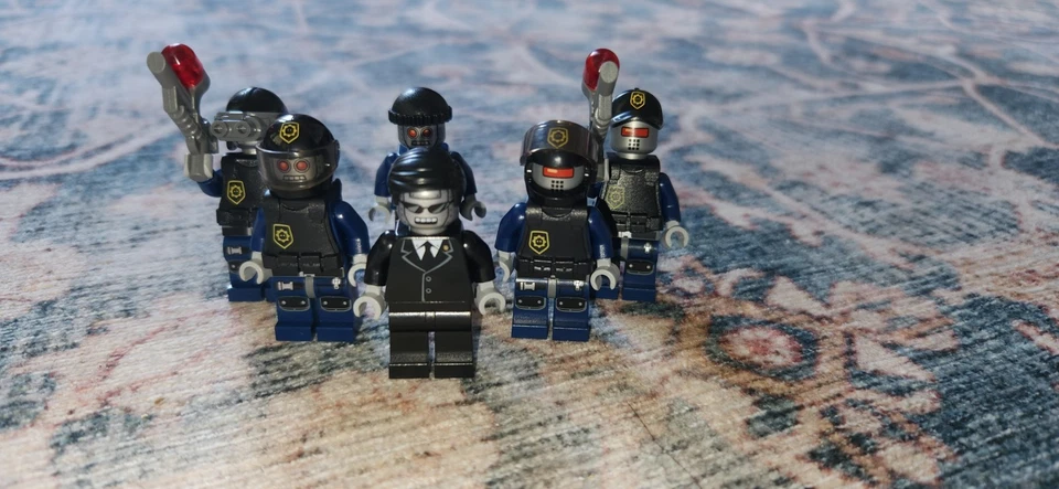 LEGO The Movie Series 1 Collectible Minifigs - Image 2 of 4