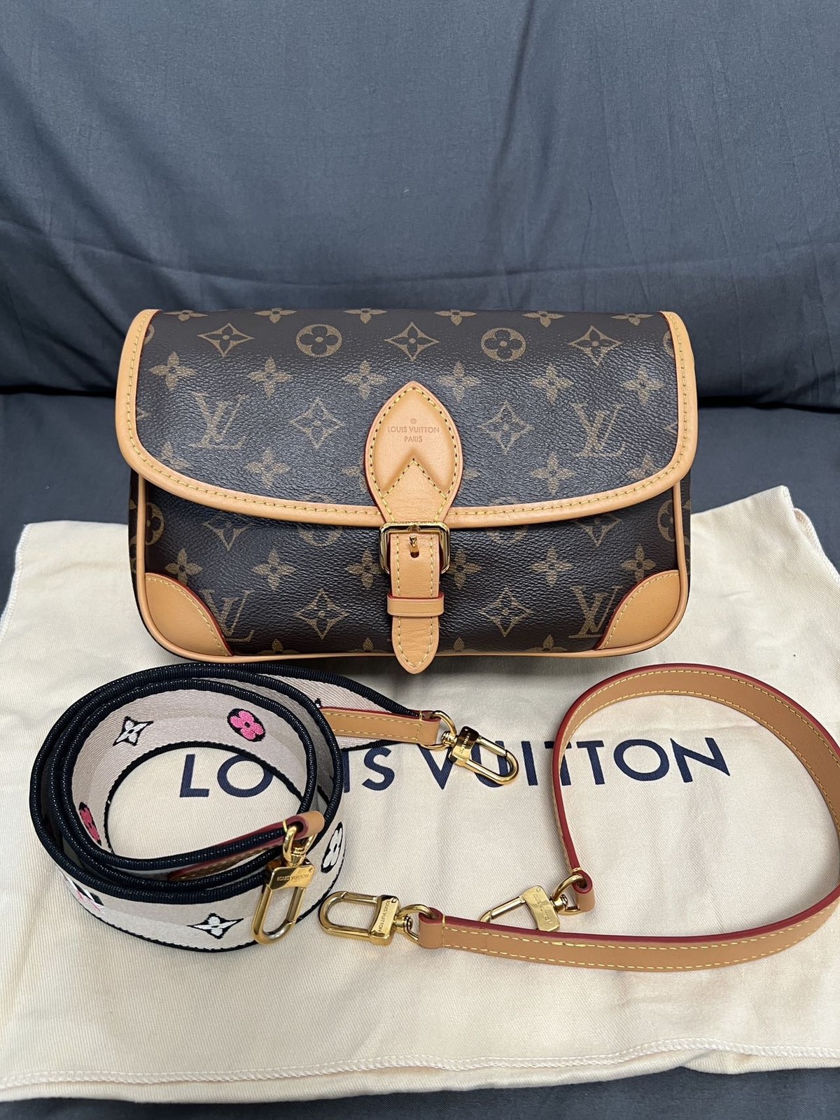 Louis Vuitton Diane Monogram Shoulder Bag Crossbody Brown Gold Women Classic