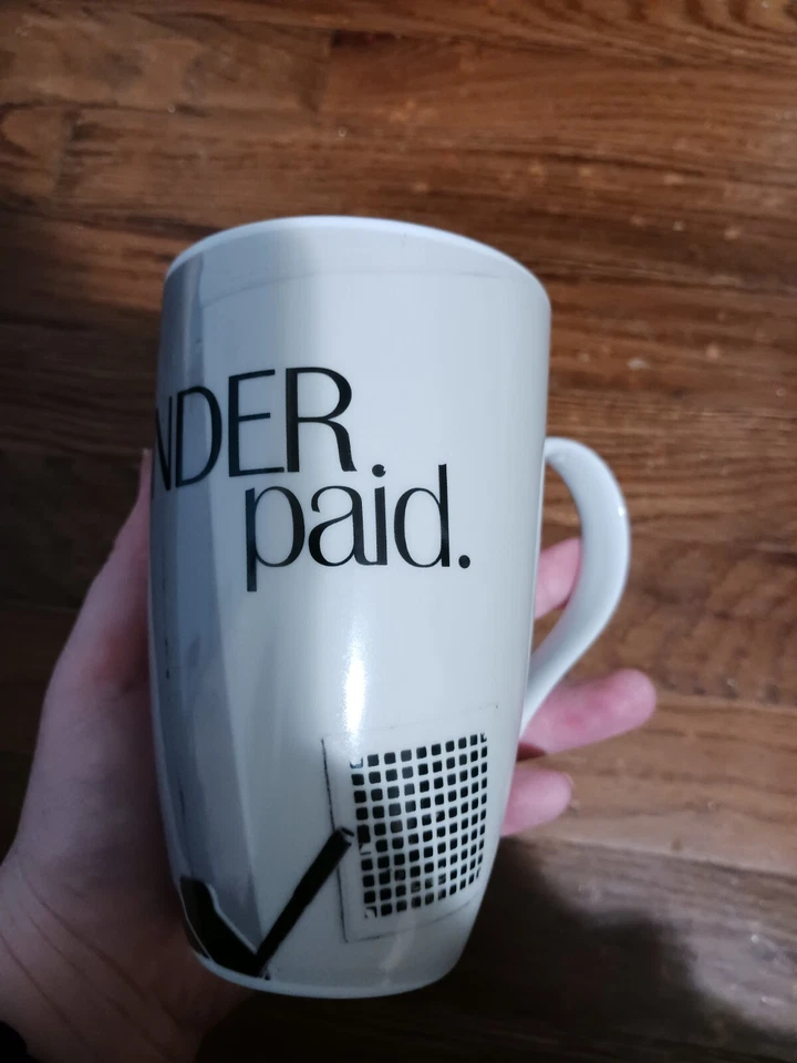 Taza de café retro vintage mal pagada limpieza dama mujer fuerte divertida Foto 4 de 4