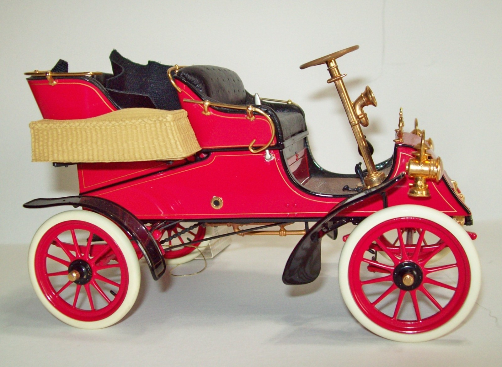 DIECAST FORD 1903 MODEL "A" by FRANKLIN MINT