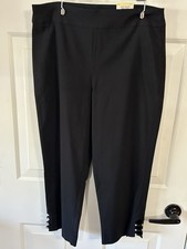 NEW W/Tags JM Collection Women  s Capri Medium In Deep Black W/Embellished Leg