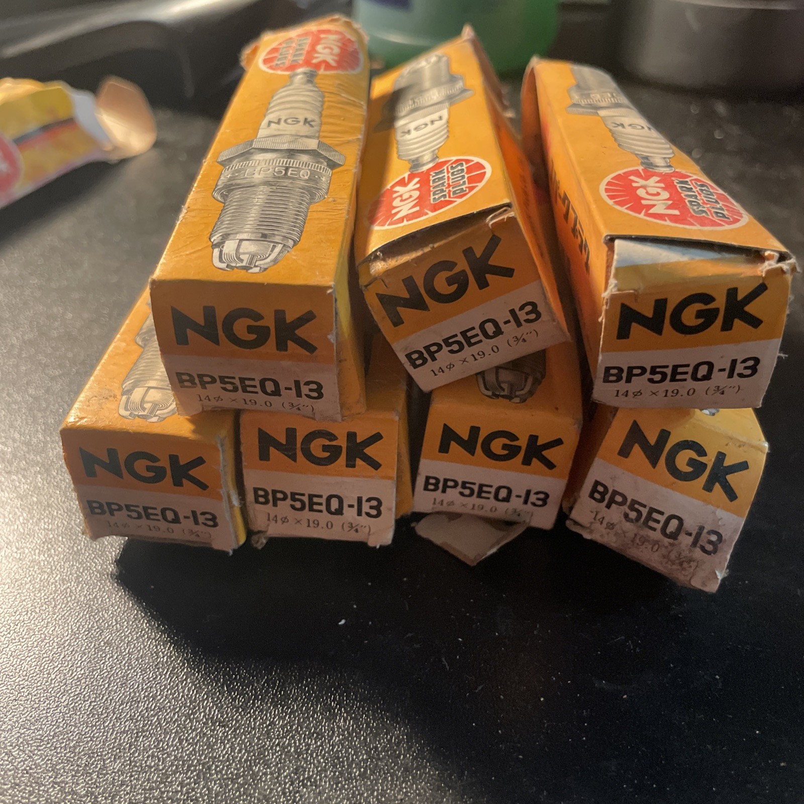 NOS BP5EQ-13 NGK Automotive Spark Plugs Quantity Of 7 Spark Plugs BP5EQ-13
