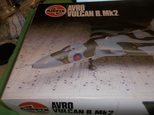 AIRFIX 1/72ND AVRO VULCAN B.MK2 - Picture 2 of 4