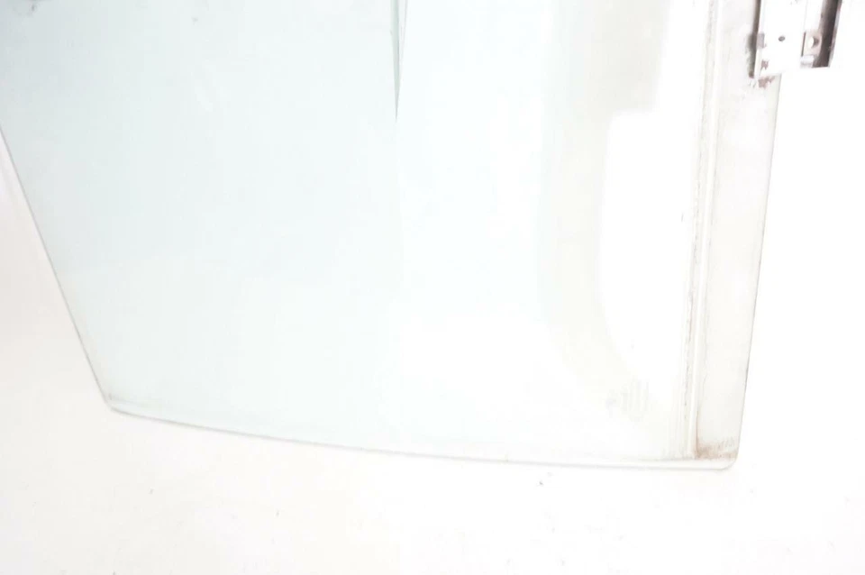 Vidrio puerta trasera izquierda del lado del conductor 88-91 318i 325i 325ix OEM BMW E30 sedán Foto 2 de 4