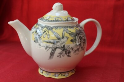 222 FIFTH ''ADELAIDE YELLOW'' FLORAL COFFEE/TEAPOT
