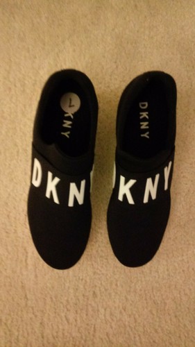 DKNY slip on sneakers - Picture 2 of 5