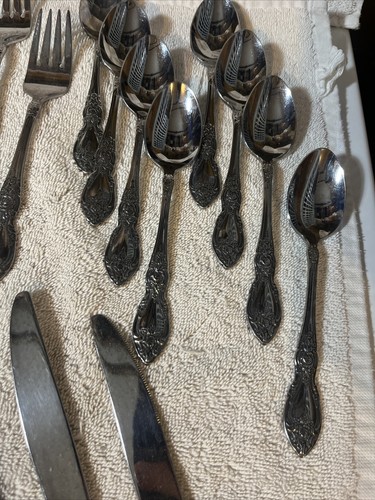 40 Pc Set for 8 Oneida Stainless Flatware Wordsworth Floral Heavy Quality !! - Picture 11 of 13