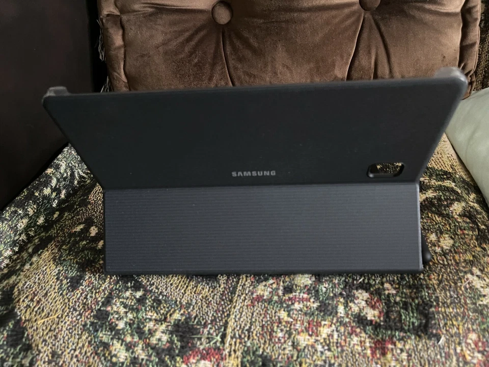 ** SAMSUNG GALAXY TAB S4 - BOOK COVER KEYBOARD - BLK ** - Image 2 of 4