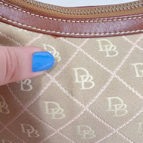 Vintage Dooney & Bourke Tan Signature Monogram Shoulder Bag Brown Leather Purse - Picture 9 of 10