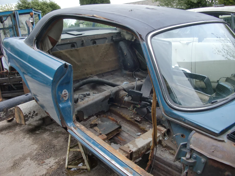 JAGUAR DAIMLER SERIES 1 Y 2 XJ6 XJ12 CUPÉ PANTALLA CROMADOS Y CLIPS DELANTEROS Y TRASEROS Foto 3 de 4