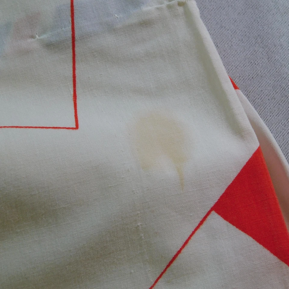 Par de cortinas de ventana bandera mundial United Colors of Benetton de colección Foto 4 de 4