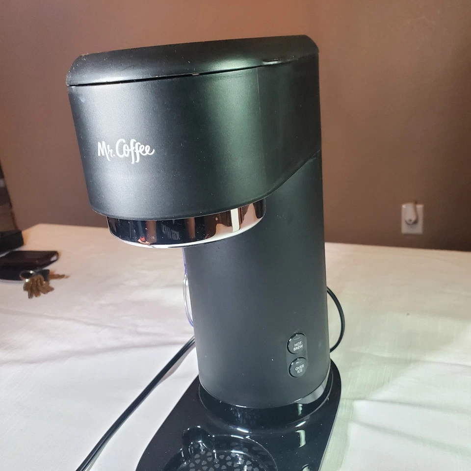 Mr. Coffee Iced + Hot Single-Serve Coffee Maker. - Image 3 of 4