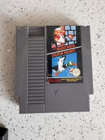 Nintendo NES Action Set - Console in scatola con Mario / Duck Hunt e Light Gun