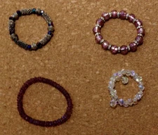 LOT OF 4  HANDMADE  ARTISAN  STRETCHY BEAD BRACELETS    bon88craft v88cr  D16