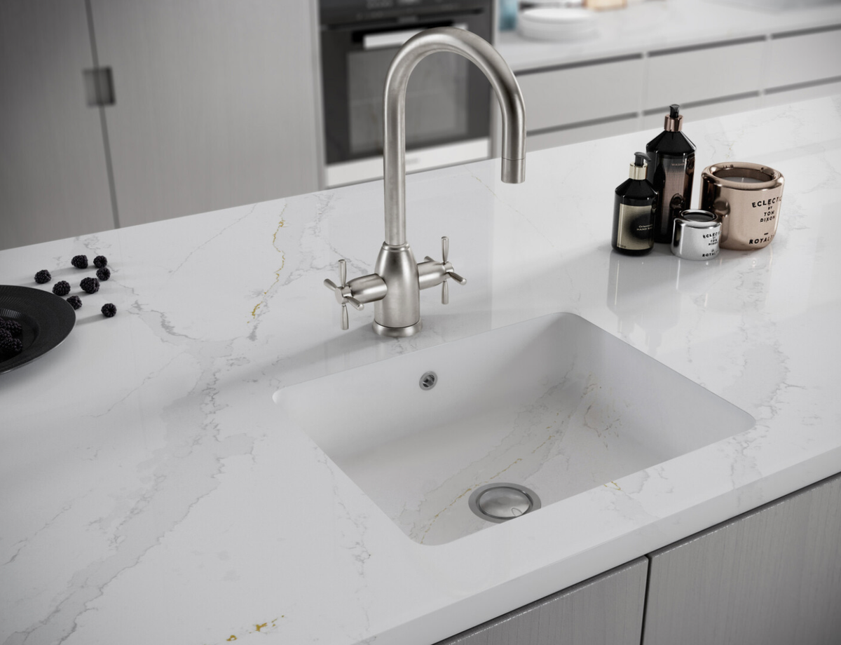 SILESTONE ET CALACATTA GOLD SUPPLY AND FIT TOP BRAND QUARTZ WORKTOPS