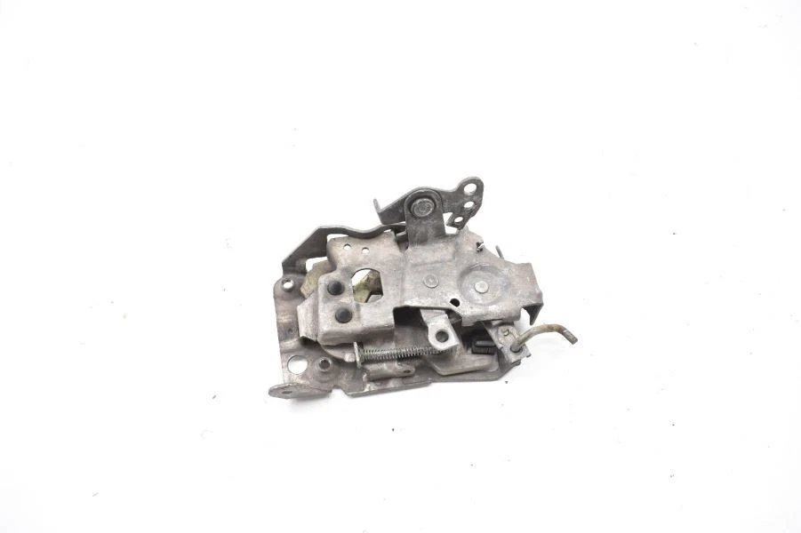 Chevrolet Corvette C4 1990-1995 5,7 lado del conductor cierre de puerta izquierda Foto 4 de 4