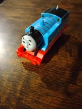 Thomas the Train Motorized Tank Engine Trackmaster Blue Friends 2013 Works Great