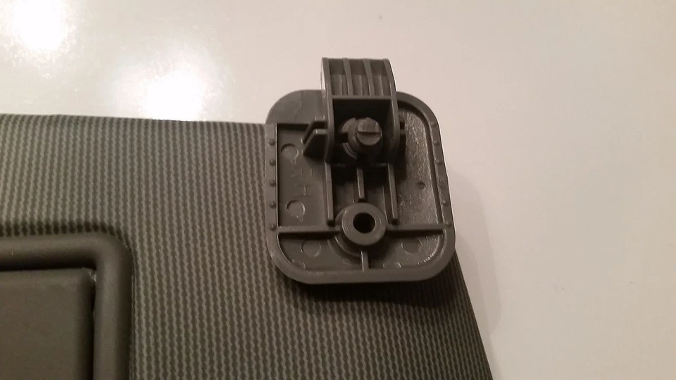 04-08 SUZUKI FORENZA LADO DERECHO PASAJERO INTERIOR PARASOL GRIS Foto 2 de 3