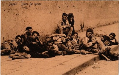 CPA NAPOLI Dolce far niente ITALY (525360)
