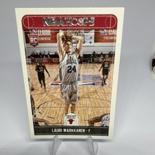 Panini 2017-18 NBA Hoops Rookie Lauri Markkanen #257 Chicago Bulls NBA
