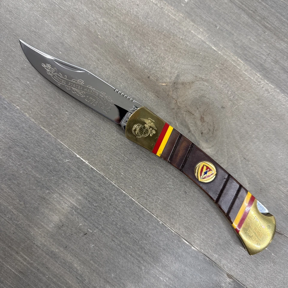 Faca dobrável KABAR KA-BAR USMC apresentação quinta divisão fuzileira naval RARA - Imagem 2 de 4