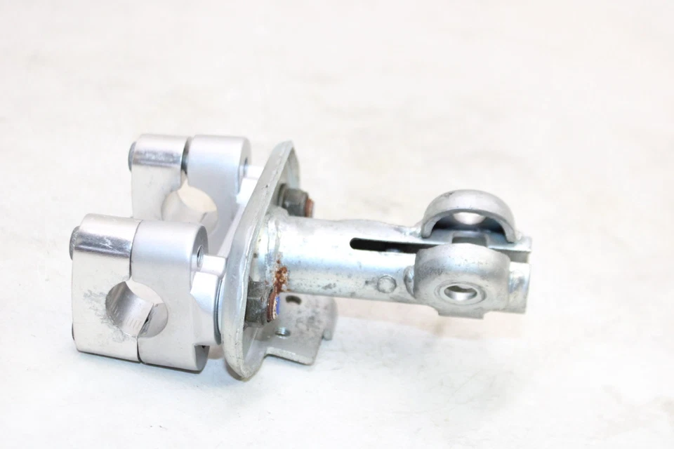 04-09 YAMAHA VINO 125 XC125 OEM MANILLAR ABRAZADERA DE MONTAJE Foto 4 de 4