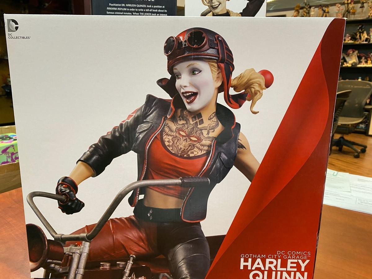 DC Collectibles Gotham City Garage: Harley Quinn Statue 5140