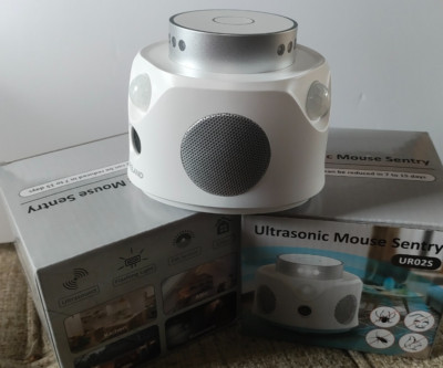 Ultrasonic Mouse/Pest Sentry | Flashing LEDs | Ultrasonic Noise Keeps Pests Away