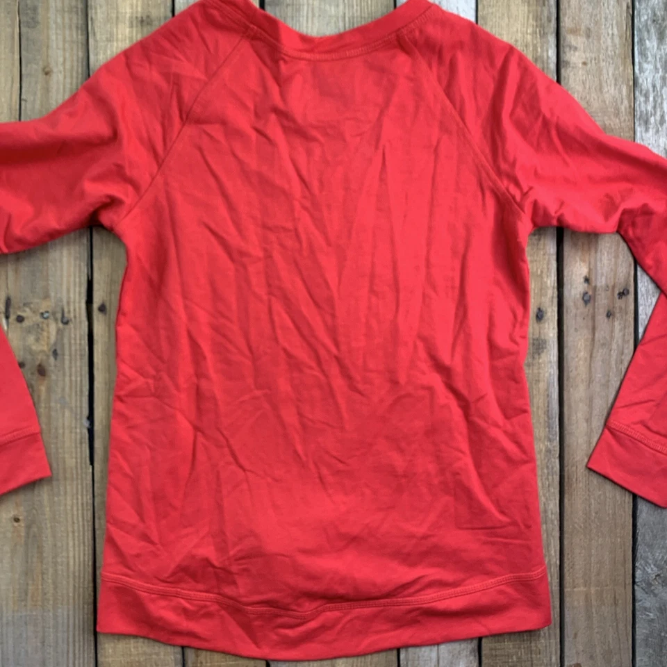 Camiseta Minions This Is My Christmas suéter juvenil tamanho M vermelha manga longa - Imagem 4 de 4