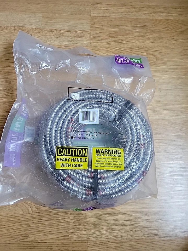 Cable Atkore Solid MC LITE revestido de metal 14/3 100 pies Foto 2 de 2