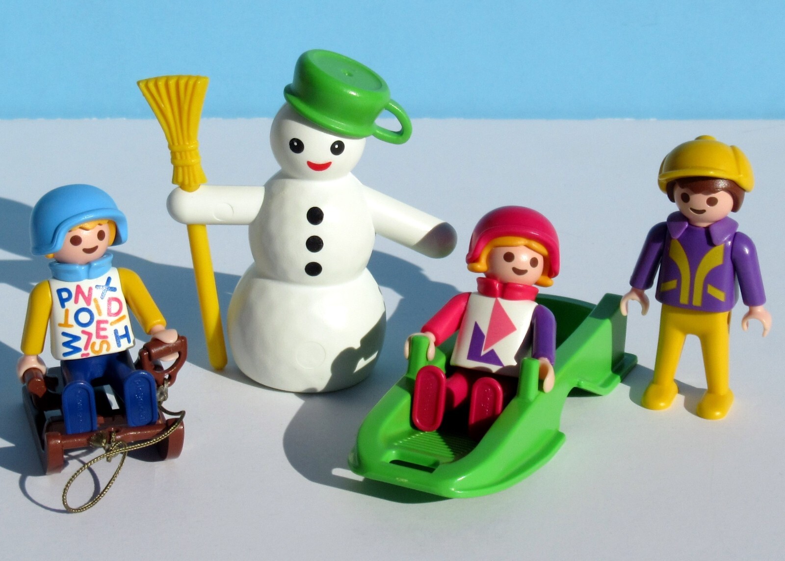 PLAYMOBIL 3688 Snowman And Kids Loose 100 Complete 1992 For Sale Online playmobil-3688-snowman-and-kids-loose-100-complete-1992-for-sale-online