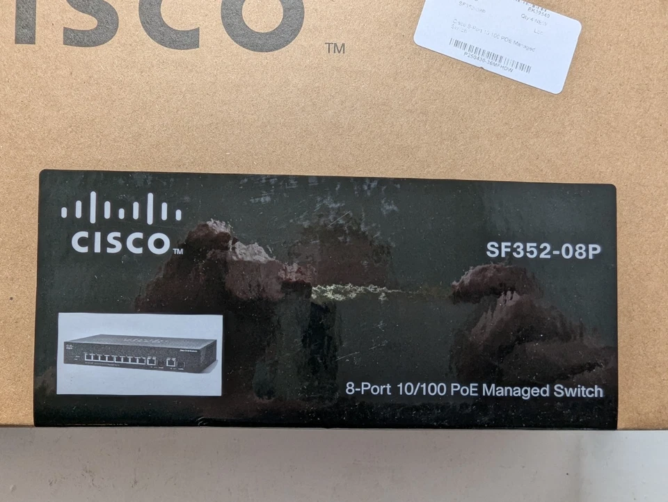 Cisco 8-Port 10/100 PoE Managed Switch SF352-08P SF352-08P-K9-UK SEALED NEW - Image 2 of 4