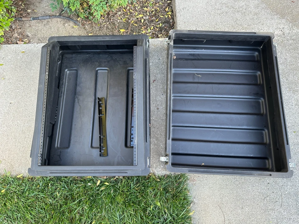 SKB 1SKB19-R1400 Rotomolded GigSafe SKB MIXER ROAD TRAVEL CASE FREE SHIPPING - Image 2 of 4