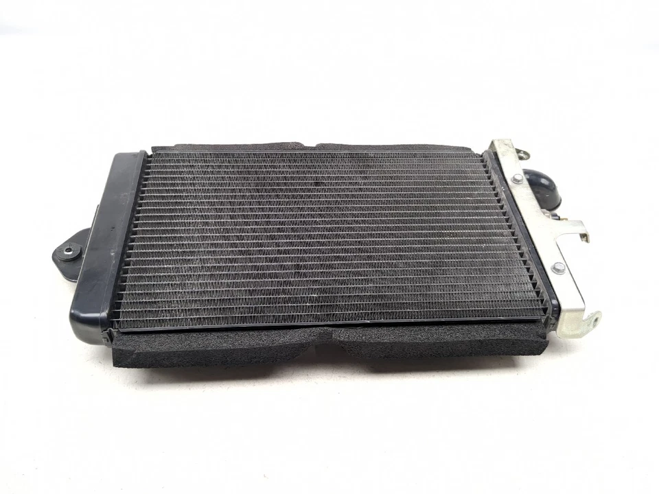 Radiador motor Honda VTX 1800 04-08 Foto 3 de 4