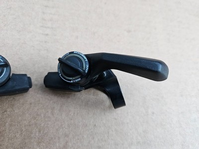Vintage Suntour Accushift 3x6 Thumb Shifter 6 Speed Black low