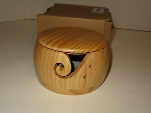 Wooden Pine Knitting Yarn Ball Bowl w/Lid-Unused-Lot #1