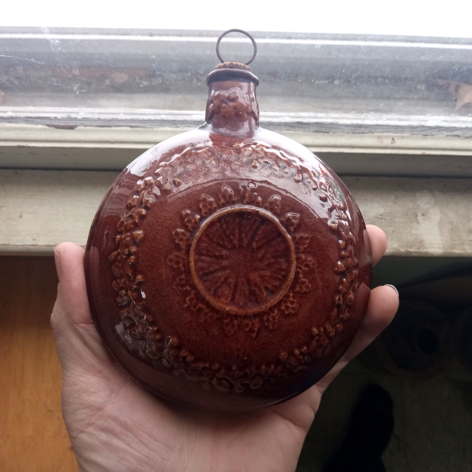 1860s ROCKINGHAM POTTERY CANTEEN FLASK WITH EMBOSSED WREATHS CORK ...