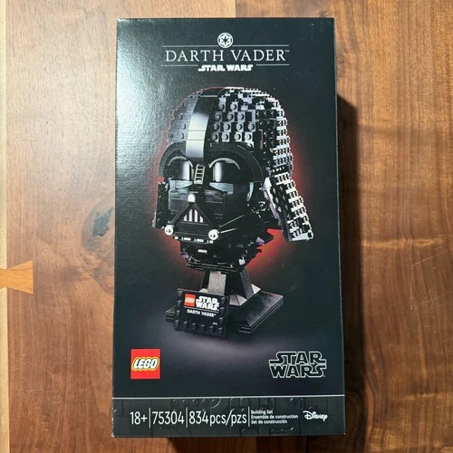 LEGO Star Wars: Darth Vader Helmet 75304 Brand New Sealed Retired NIB