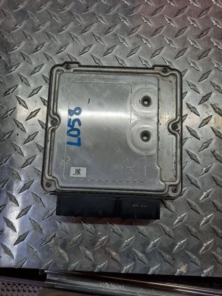 2012 Volkswagen Passat 2.0L Diesel Engine ECM PN-03L906012BP OEM - Image 2 of 4