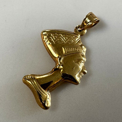 14K Yellow Gold Nefertiti Pendant Egyptian Queen Profile Charm 2.25g