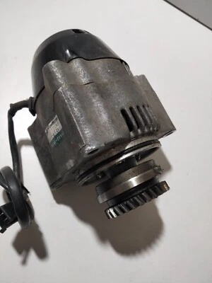 alternateur Suzuki GSXR mod 91/92 ref 31400-17C03 - Photo 1/4